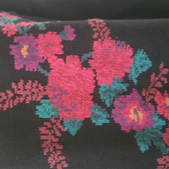 Vintage Eddie Bauer Womens Knit Floral Sweater - Picture 2 of 7